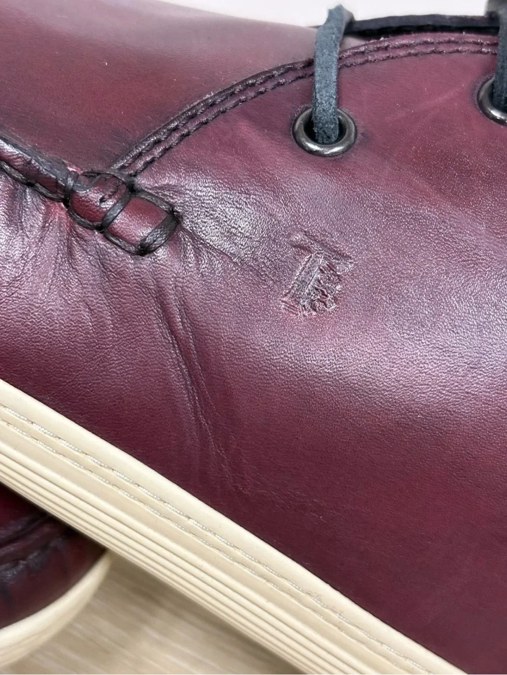 tods ankle chukka boots leather Violet sz 9.5